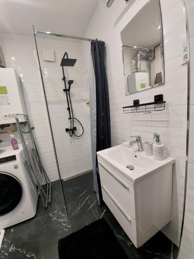 Apartament Centrum 2 วาลบ์จิก ภายนอก รูปภาพ