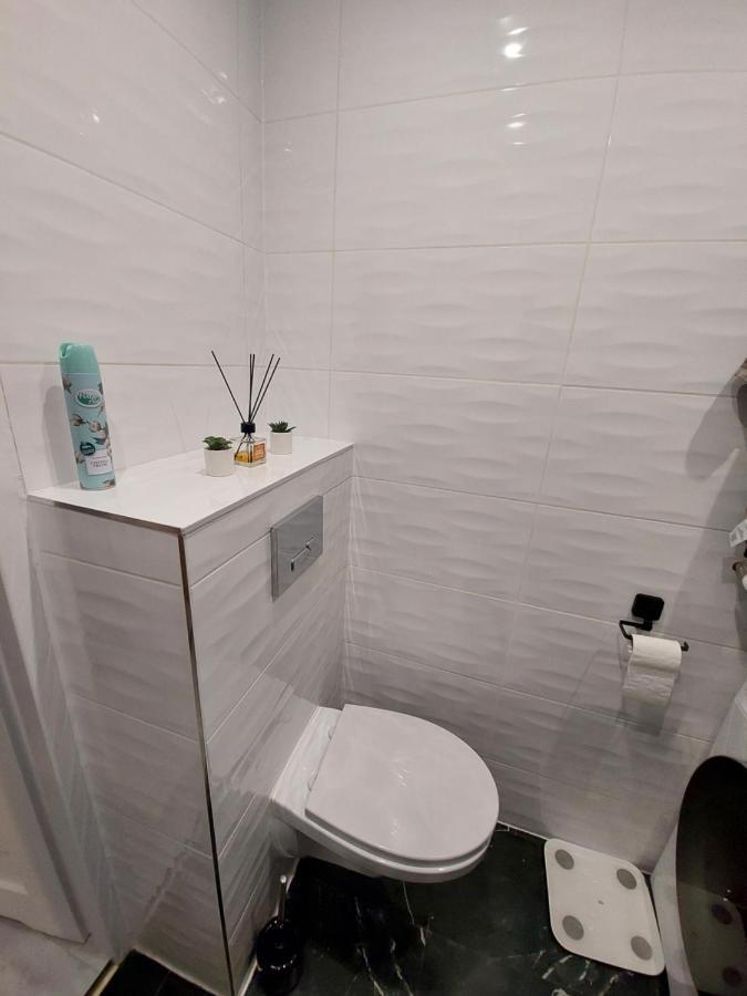 Apartament Centrum 2 วาลบ์จิก ภายนอก รูปภาพ